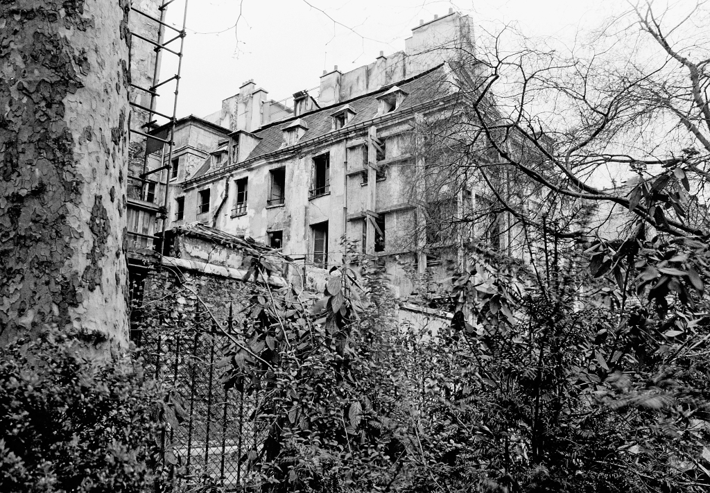 Las calles del casco antiguo de Paris 1975 por Okaio Creacionn Tiff HD